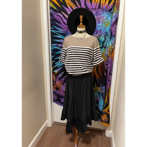 🌈 Lovely striped color block top - Picture 11 of 11